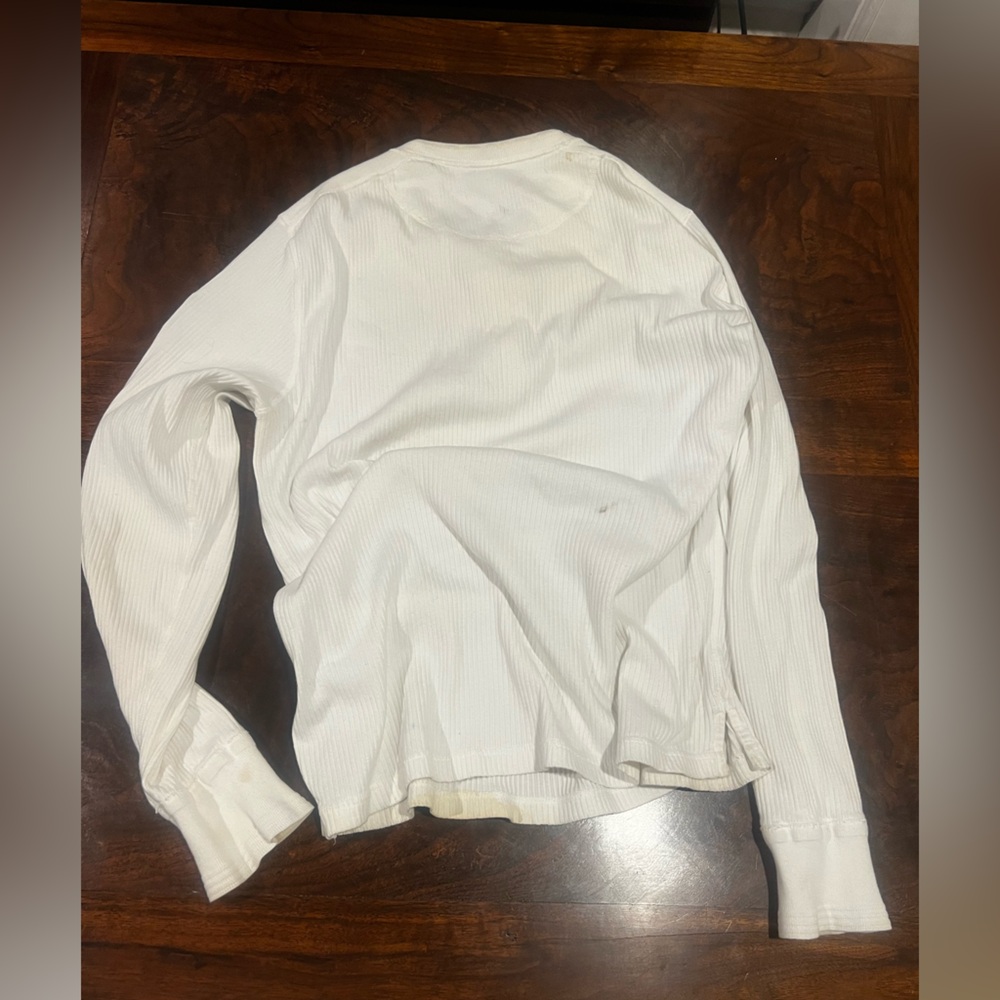 Belstaff imported White Ribbed Long Sleeve Henley Top Medium Shoulder emblem - Picture 4 of 8